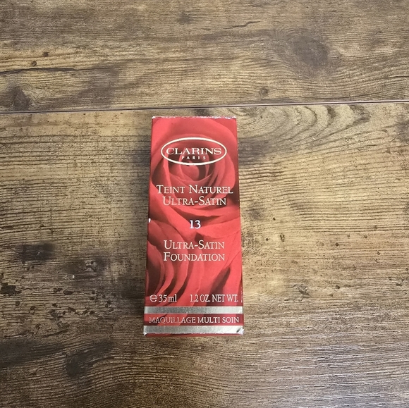 New Clarins Paris 13 teint Ultra-Satin Foundation 1.2 OZ Pale ivory - Picture 8 of 8